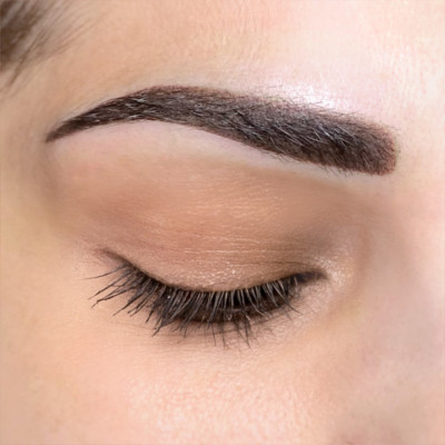 Permanentní makeup oboci Karolina Novotna barva Purebeau Black Pearl